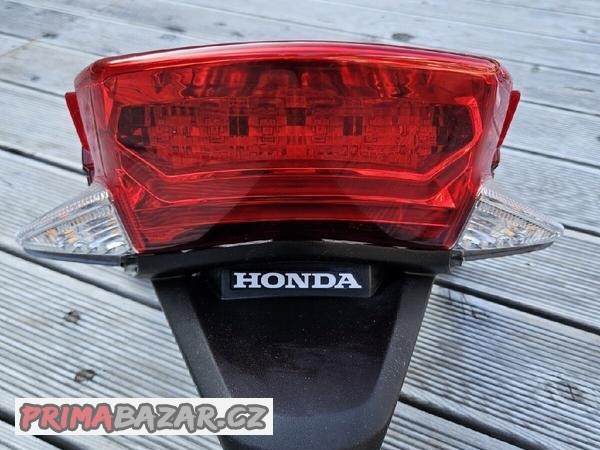 dily-honda-pcx-125-2014-2017-led-zadni-svetlo