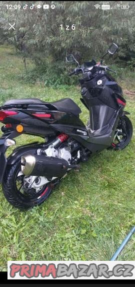 malaguti-mission-125-ridicak-na-auto-b-2023-pc85k
