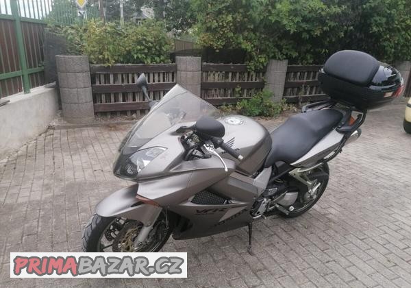 honda-vfr-800-r-v-2002
