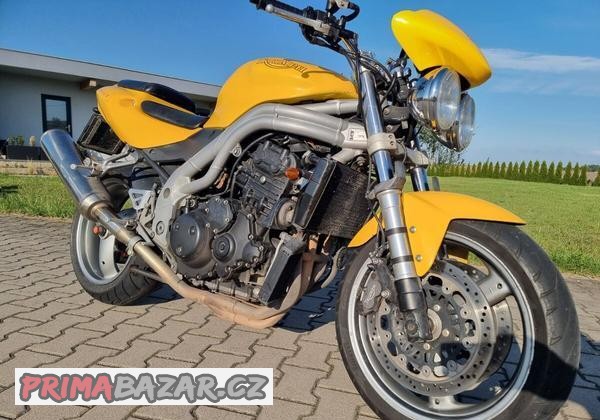 triumph-speed-triple-955