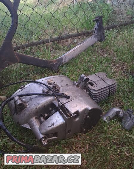 jawa-pionyr-motor