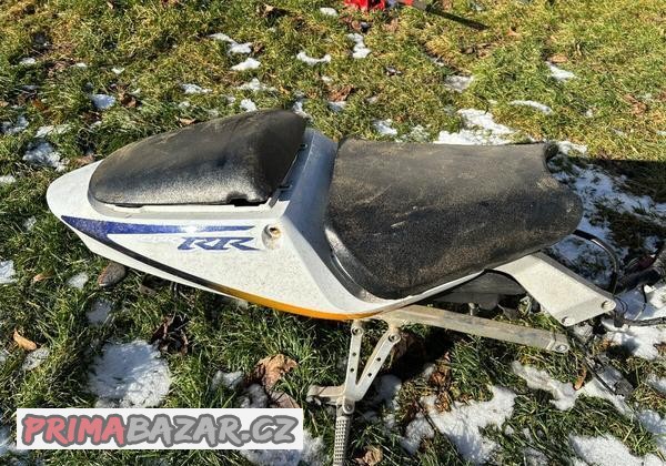 podsedadlovka-na-honda-cbr-929rr-fireblade-00-01