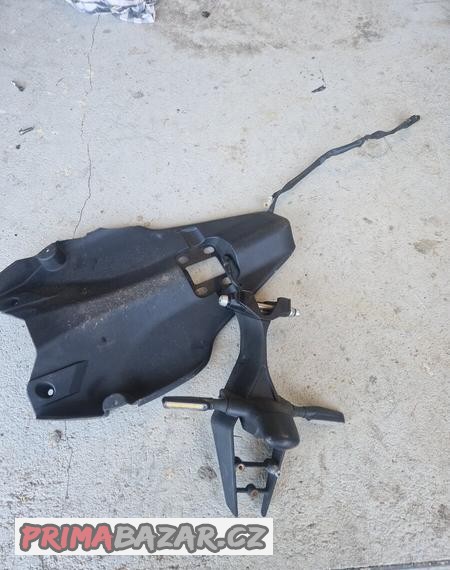 ducati-848-1098-1198-tepelny-stit-a-drzak-spz-s-osvetlenim