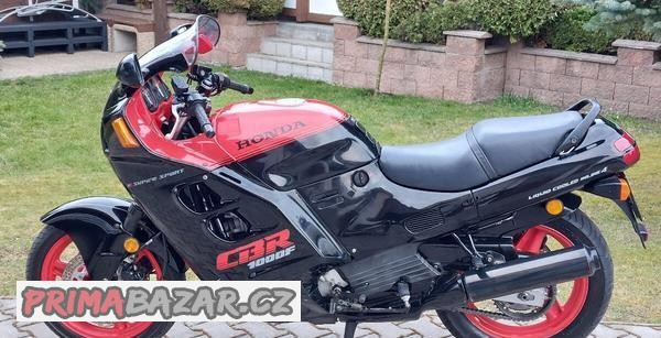 honda-cbr-1000f-1-generace-rok-1987