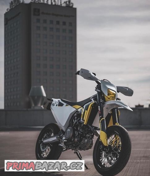 husqvarna-701-supermoto