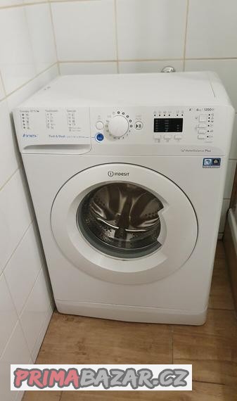 pracka-indesit