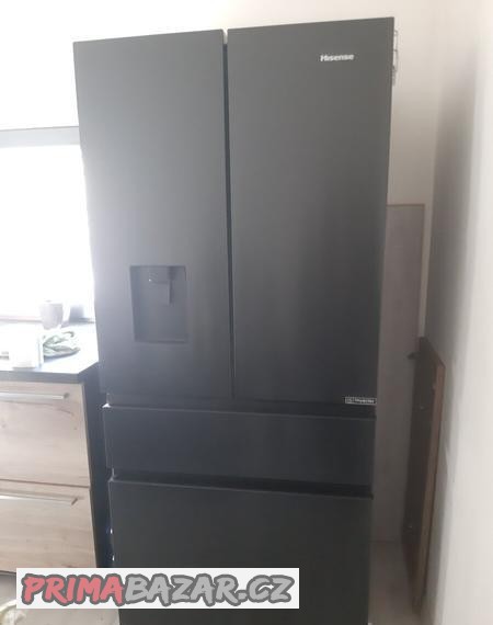 americka-lednice-hisense