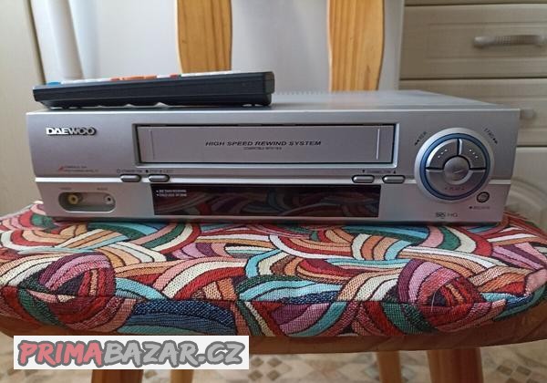 videorekorder-odzkouseny-daewo-260-pekny