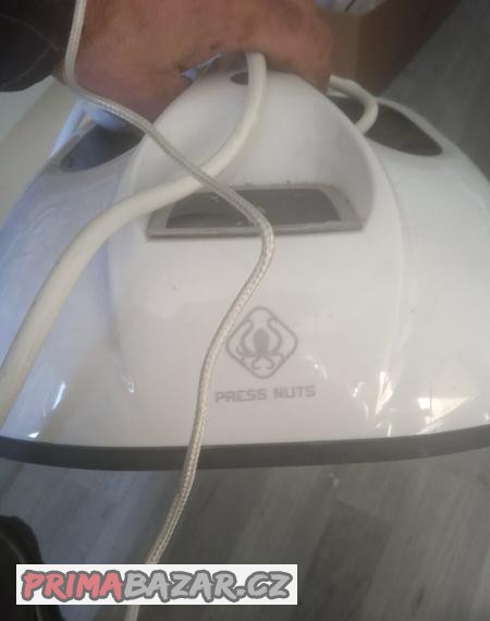 prodam-nazehlovaci-stroj