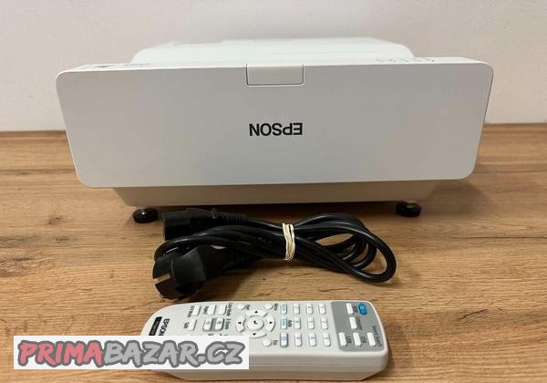 projektor-epson-eb-770fi