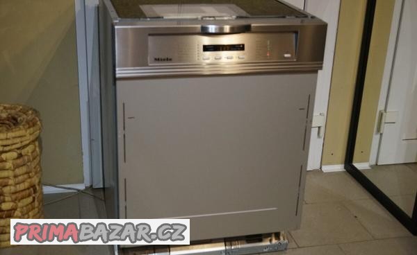 mycka-miele-nerezova-vestavna-g-2355-sci-tri-kose