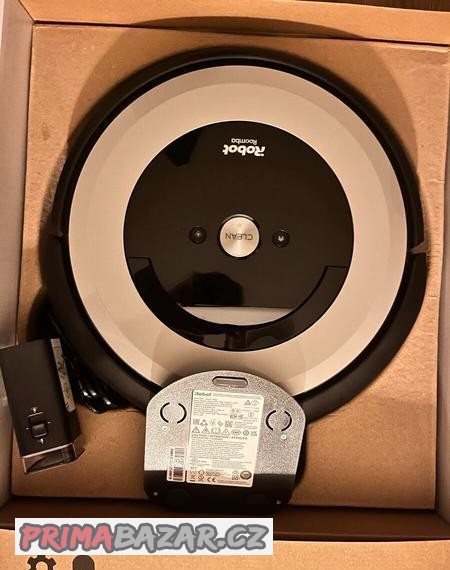 robotickeho-vysavac-irobot-roomba-e5-silver
