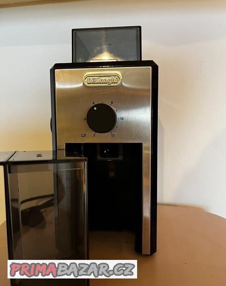 mlynek-na-kavu-de-longhi-kg89