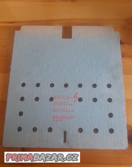 zadni-stena-k-retro-radiu-2