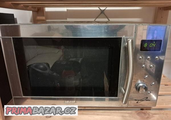 mikrovlnna-trouba-s-grilem
