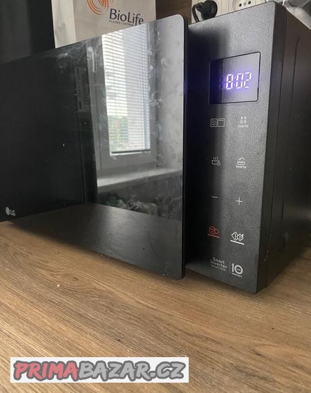 mikrovlnna-trouba-lg