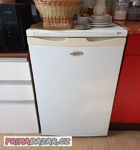 mrazak-whirlpool