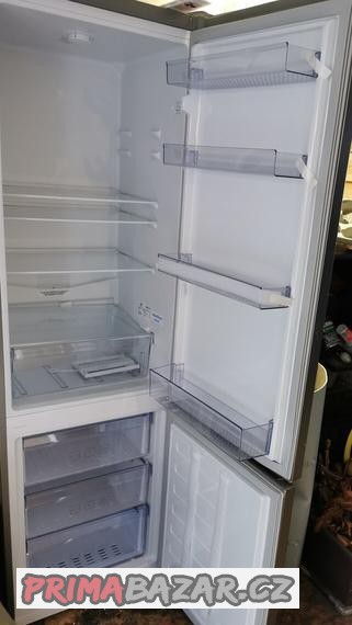 lednice-s-mrazakem-uplne-nova-nepouzita