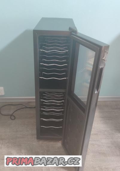 vinoteka-hyundai-vin18dz