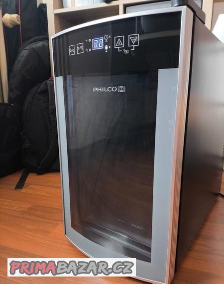 vinoteka-philco-na-8-lahvi