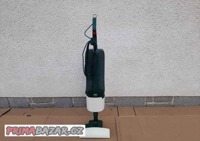 vysavac-vorwerk-121-s-elektronickou-klepaci-hlavici