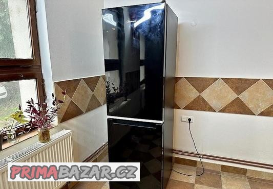 650-lednice-bauknecht-kgnf-182-sw-nofrost-biofresh-cerna-a