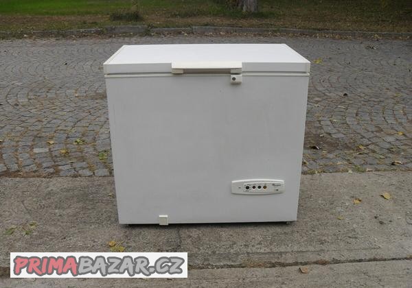 whirlpool-putlovy-truhlicovy-mrazak-265l-vykon-18kg-24h