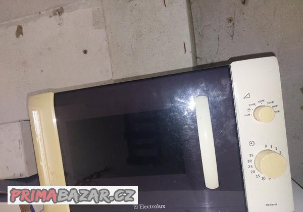 mikrovlnna-trouba