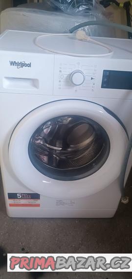 volne-stojici-pracka-whirlpool-s-prednim-plnenim-6-kg