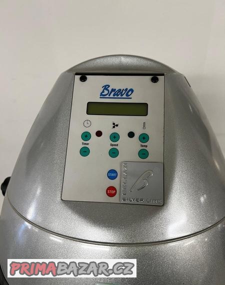 susici-helma-s-pocitacem