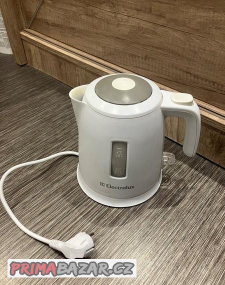rychlovarna-konvice-elektrolux