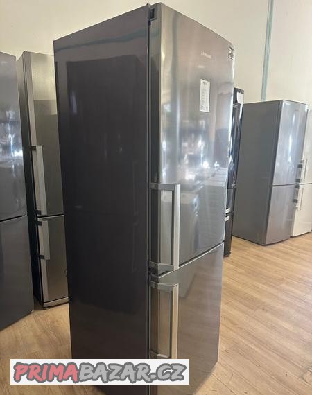 lednice-s-mrazakem-samsung-229