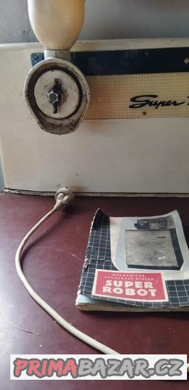 prodam-retro-super-robot