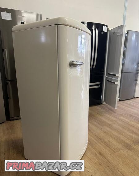 lednice-s-mrazakem-gorenje-333