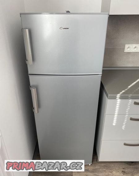 lednicka-chladnick-candy-s-mrazakem