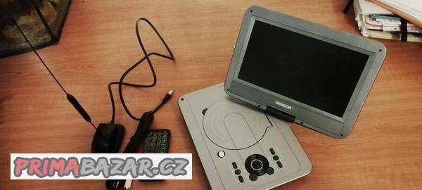 prenosny-dvd-prehravac-do-auta