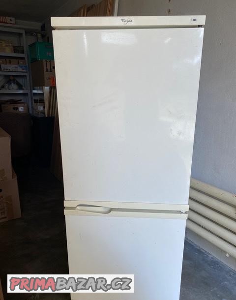 lednice-whirlpool-s-mrazakem