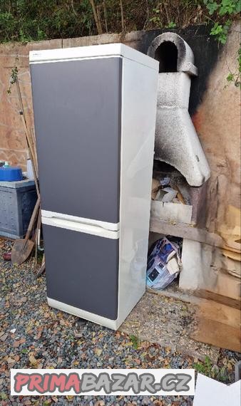 kombinovana-lednice-s-mrazakem-privileg