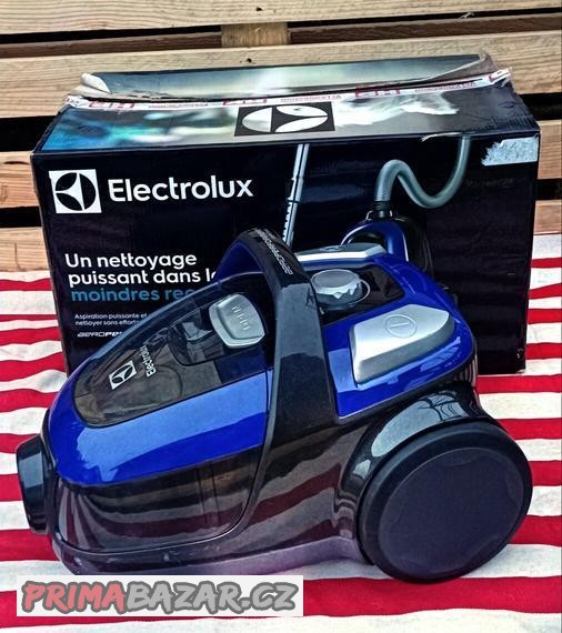 bezsackovy-vysavac-electrolux