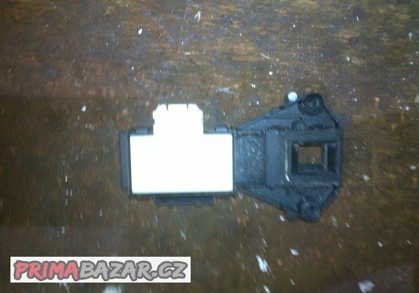 zamek-pracky-whirlpool-dm569-569516