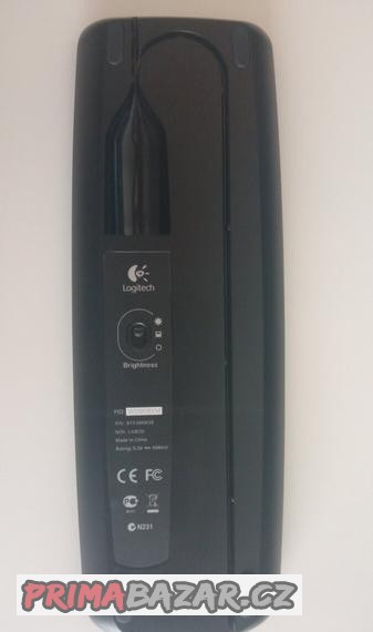 logitech-harmony-one-pouze-dobijeci-kolebka