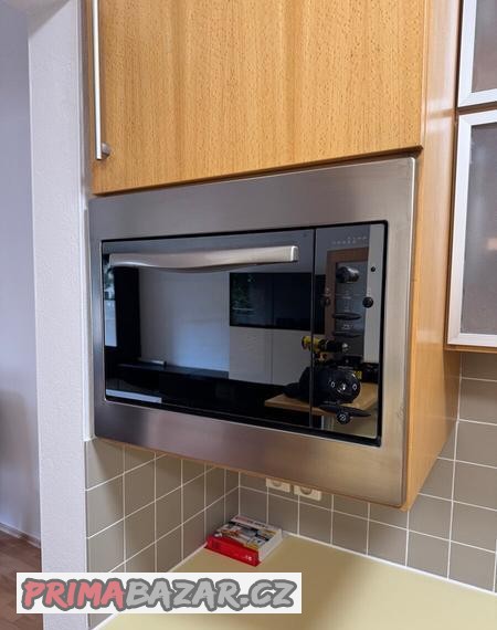 vestavena-mikrovlnka-whirlpool