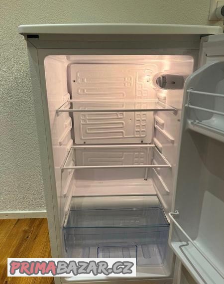 lednicka-chladnicka-bez-mrazaku-s-vyskou-83cm