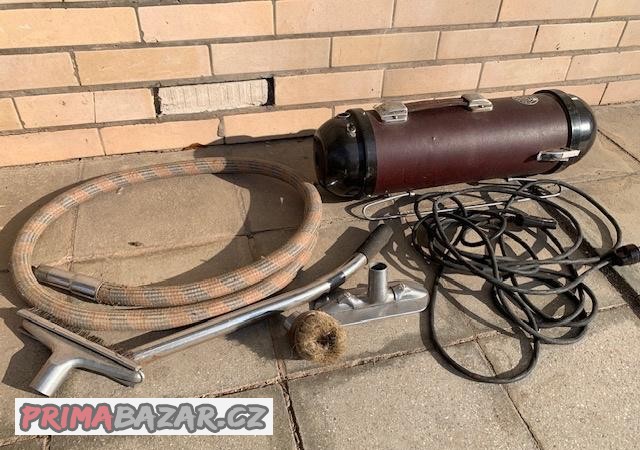 prodam-retro-vysavac
