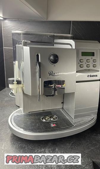 prodam-kavovar-saeco-royal-professional-na-opravu