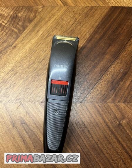 strojek-na-zastrihovani-vousu-a-vlasu