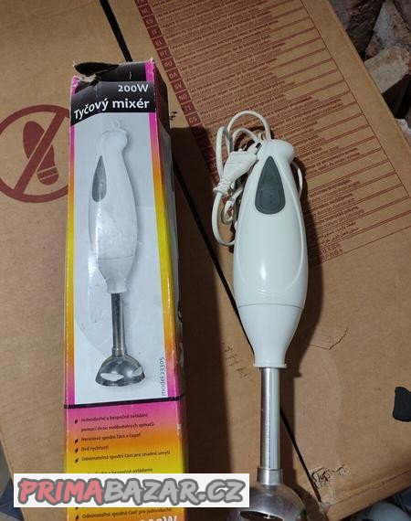 rucni-tycovy-mixer