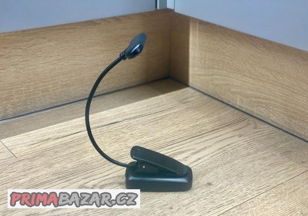 mini-led-stolni-lampa-na-cteni-baterie-cerna