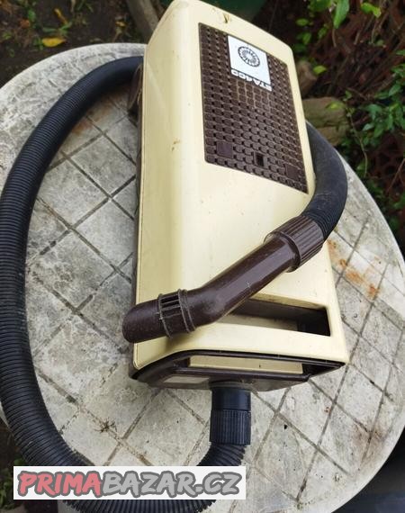 prodam-retro-vysavac-plne-funkcni