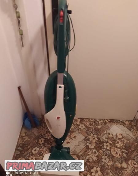 tycovy-vysavac-vorwerk-vk135